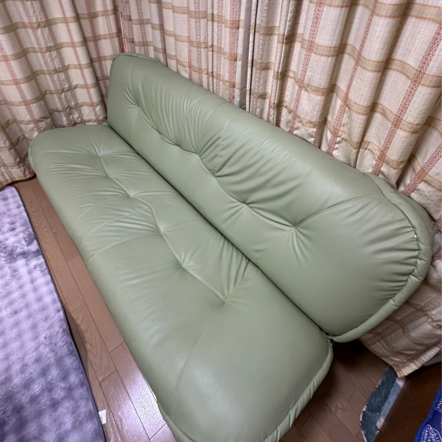 大阪市天王寺区で不用品回収として大型ソファを回収した便利屋住まいル